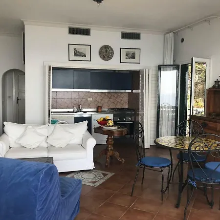 Il Carrubo Blu *